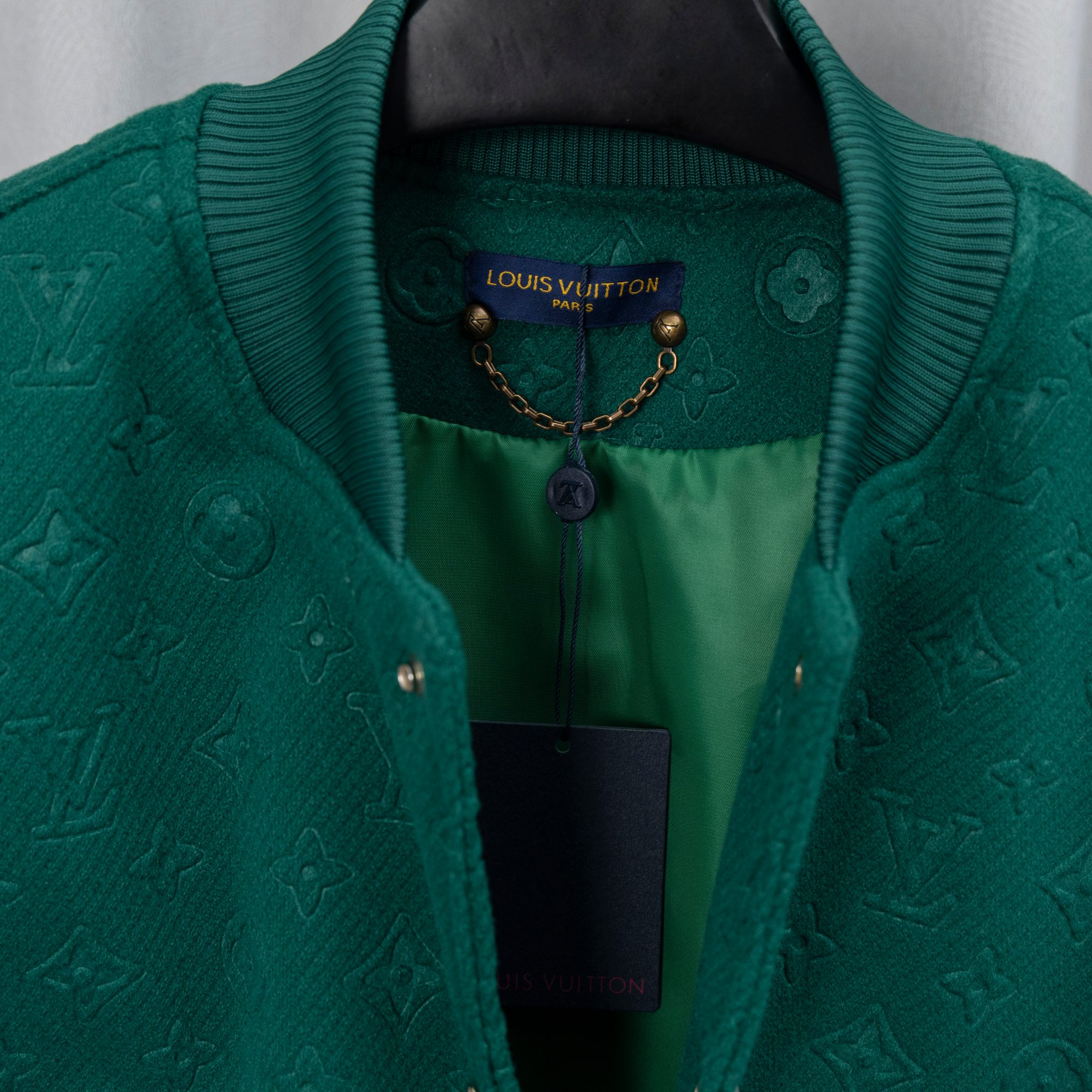 LV Clothing-281
