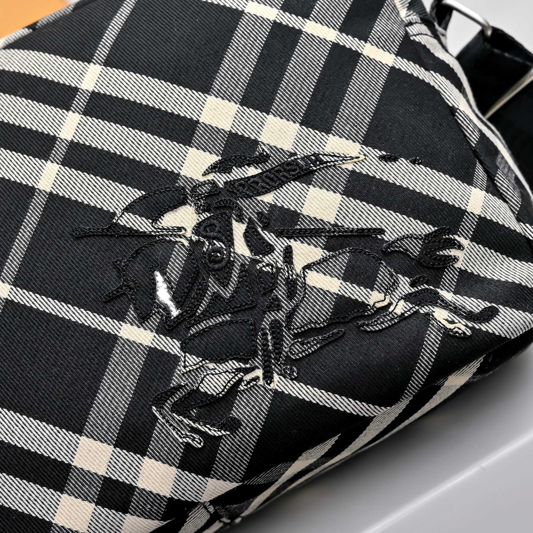 Burberry bag-5