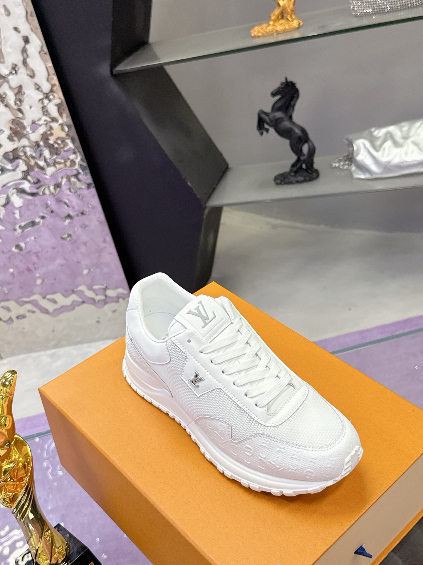 Lv Sneakers-201