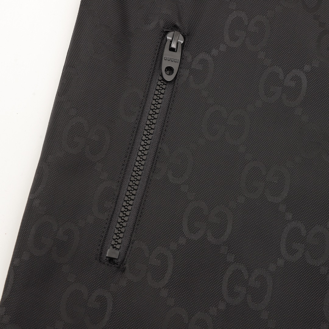 Gucci Clothing-314