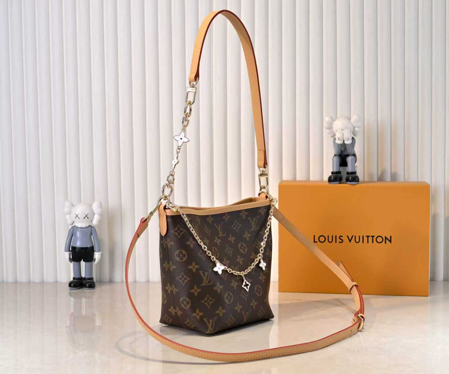 Louis Vuitton bag-134