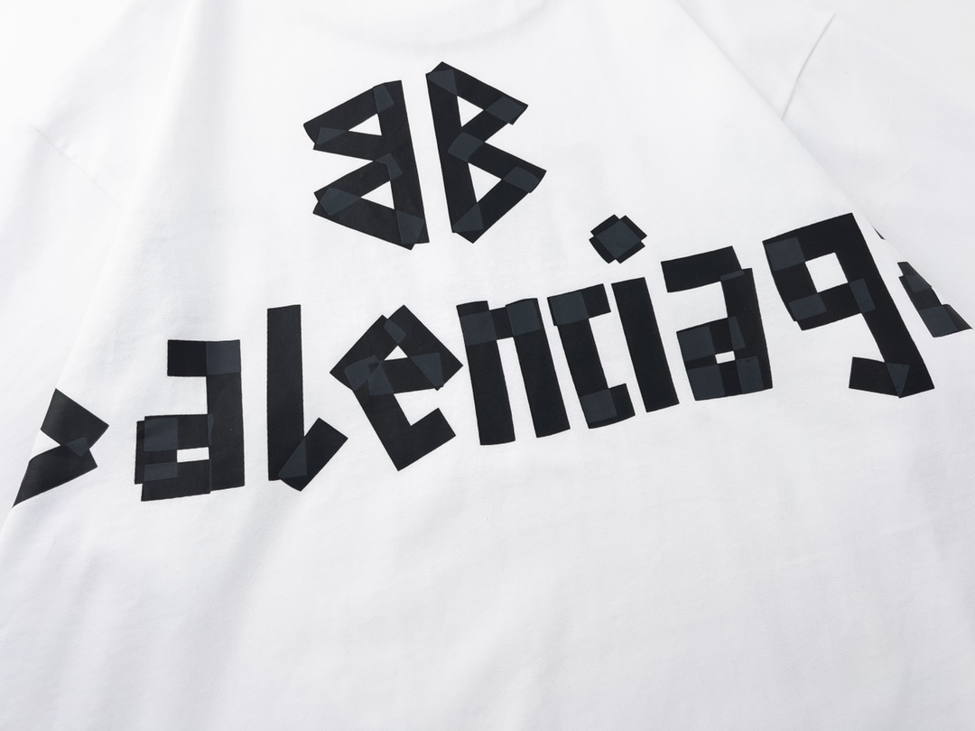 Balenciaga clothing-190