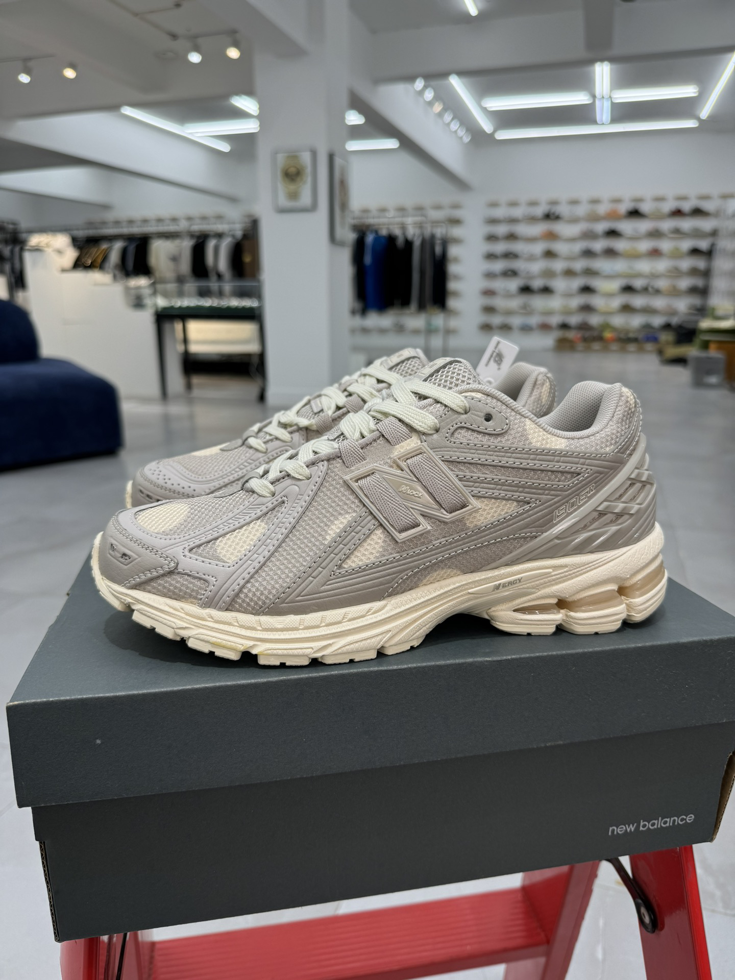 New Balance Sneakers-358