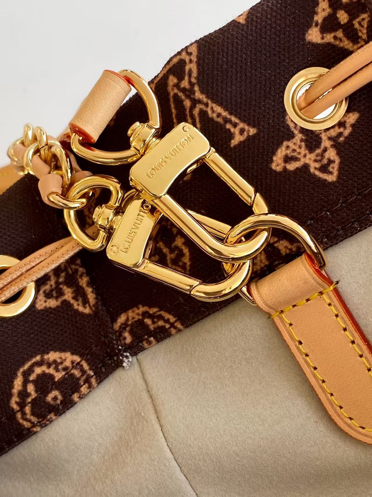 Louis Vuitton bag-84
