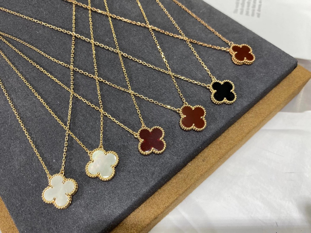 Van Cleef & Arpels necklace-39