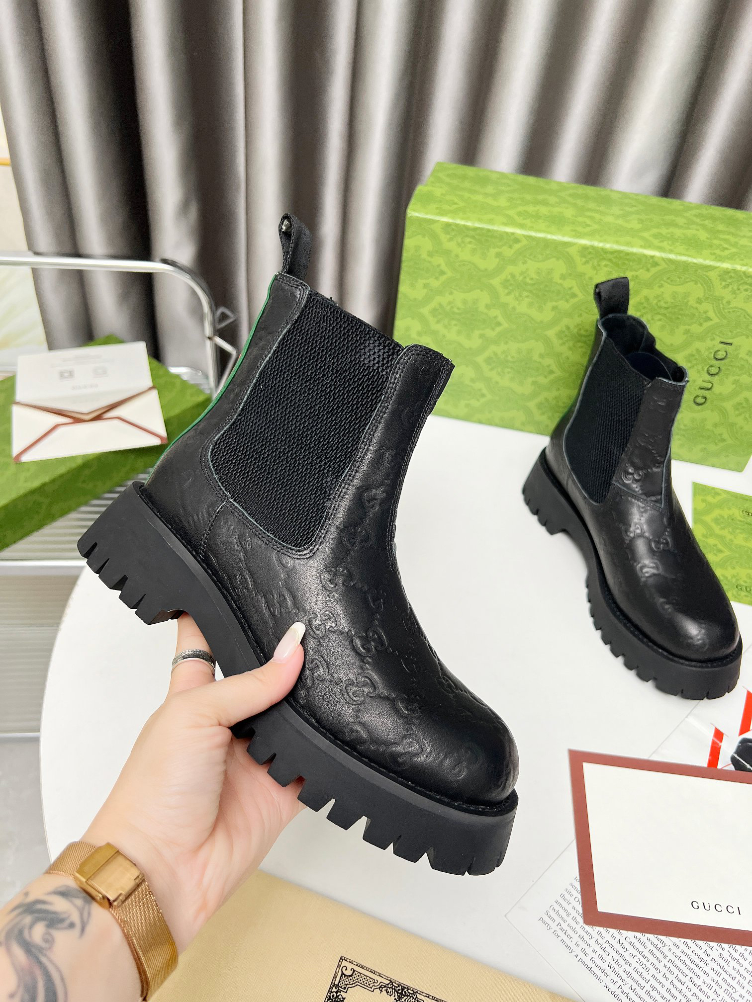 Gucci women's leather shoes-11