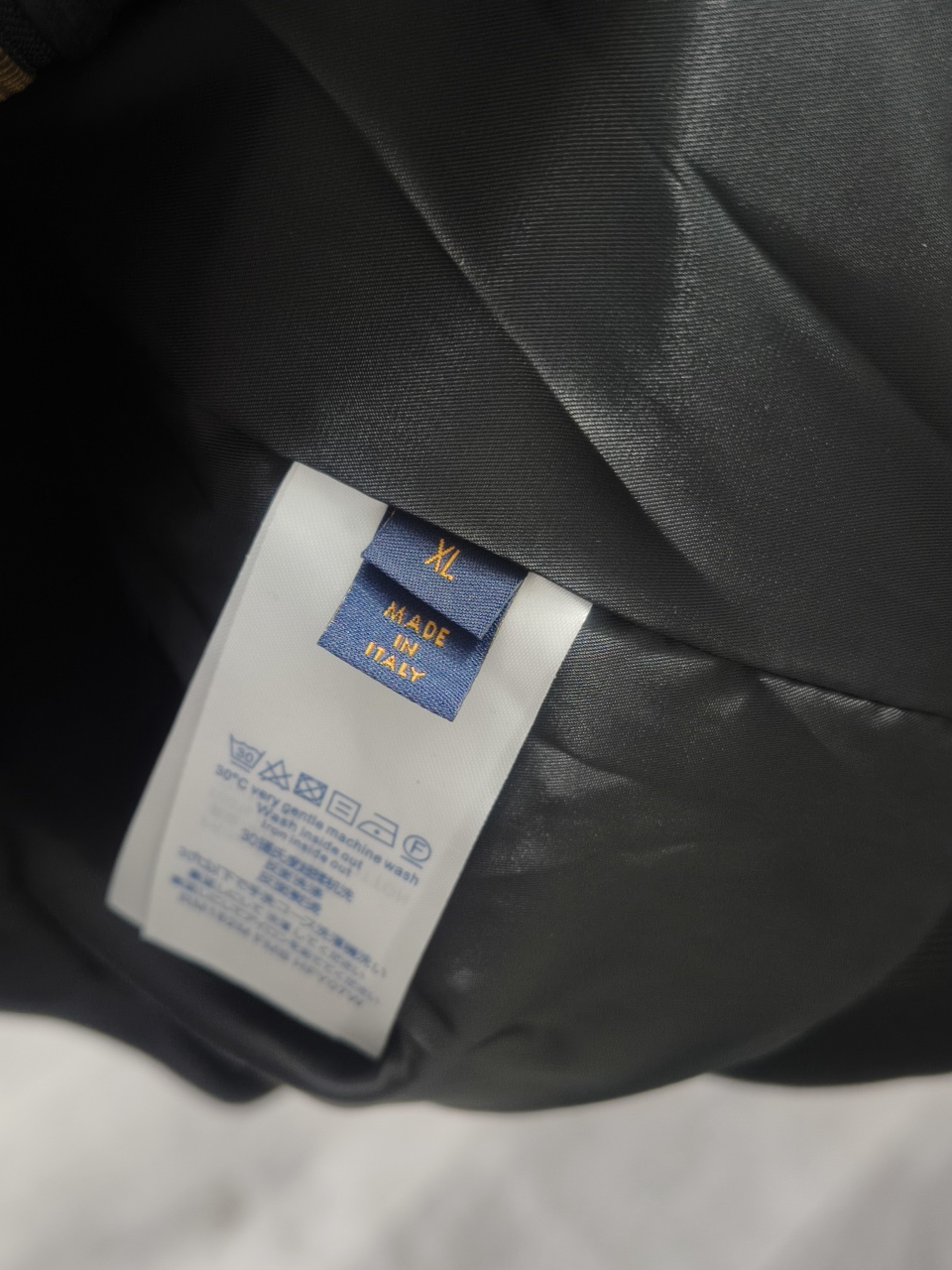 LV Clothing-292