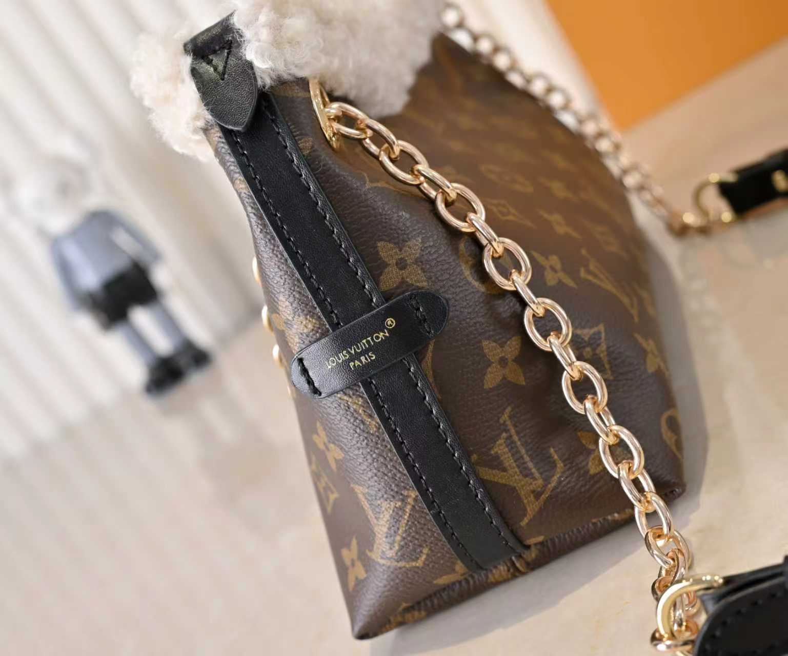 Louis Vuitton bag-136