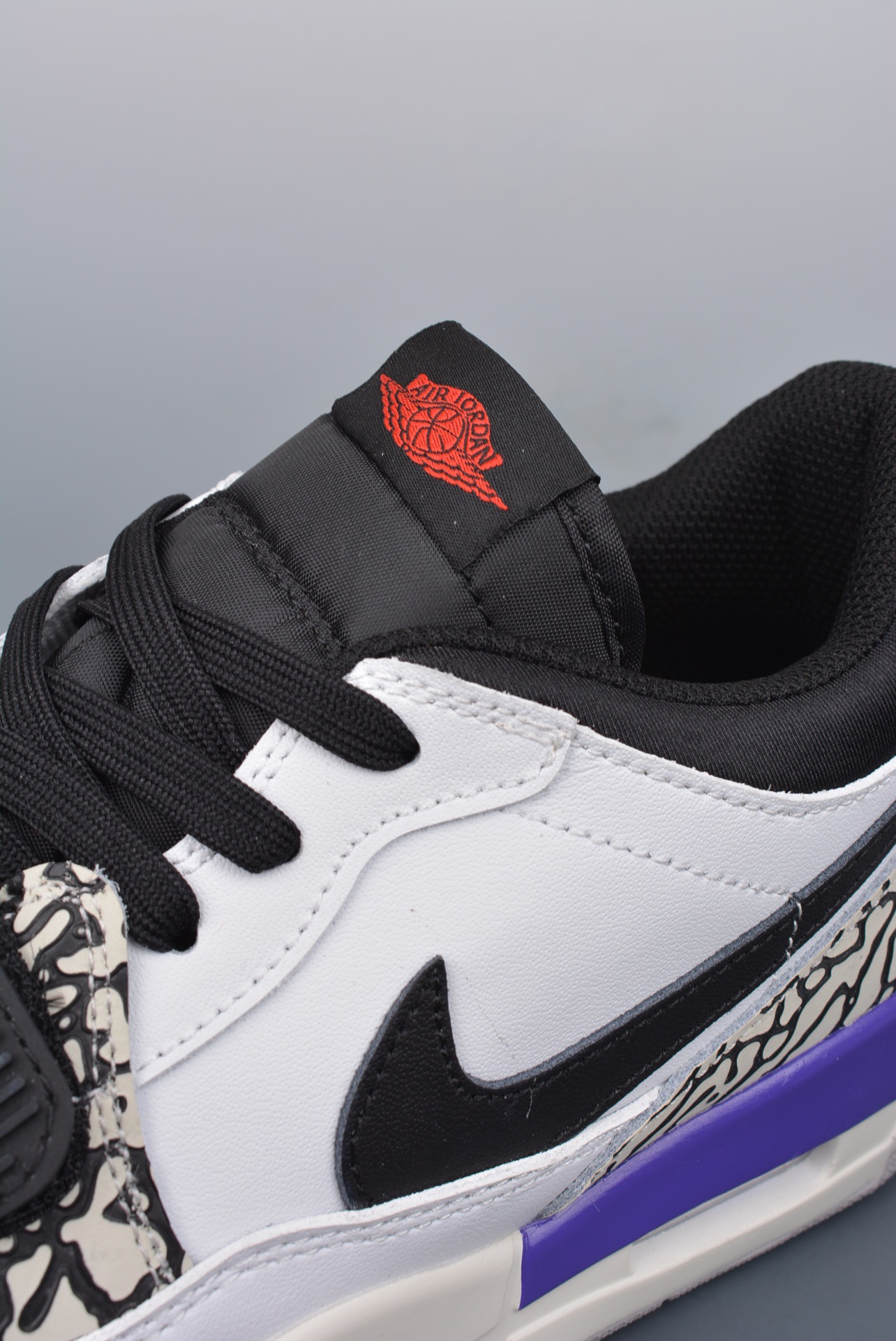 Nike Sneakers-326