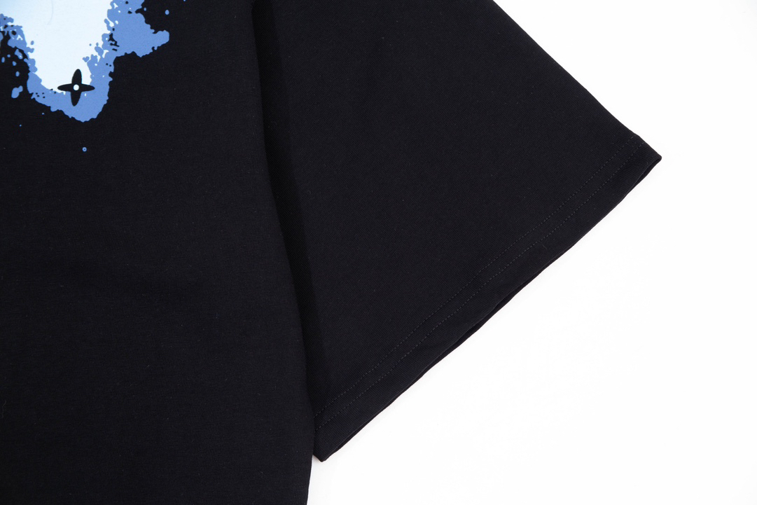 LV clothing-122