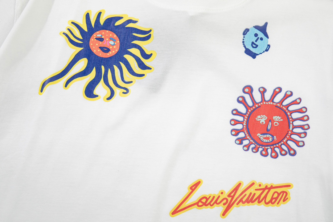 LV clothing-124