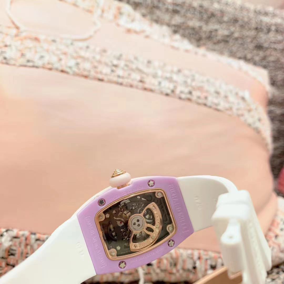 Watch 28