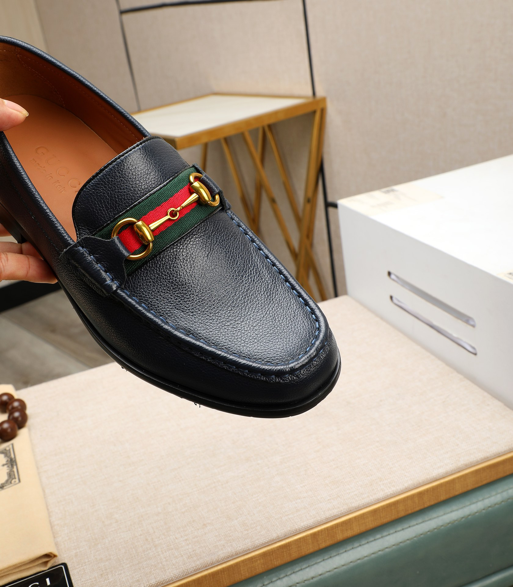 Gucci men's leather shoes-136