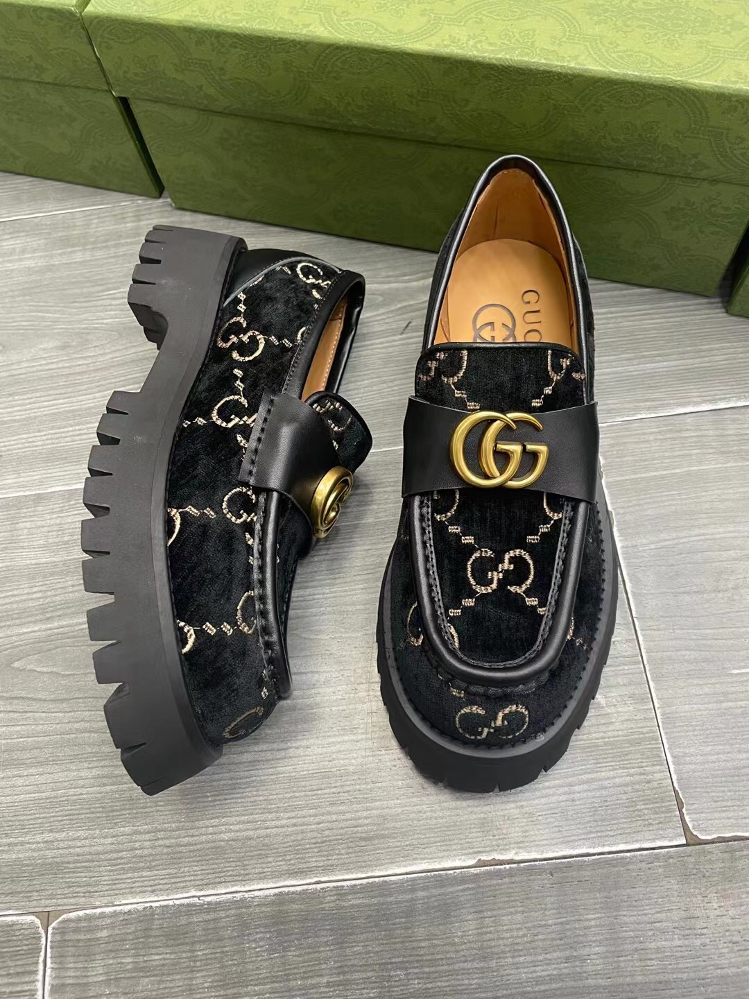Gucci women's leather shoes-82