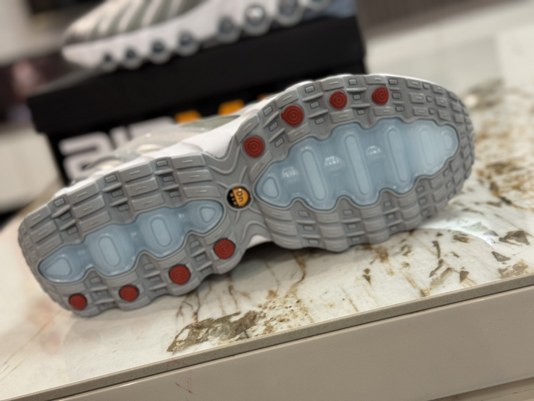 Nike Sneakers-259