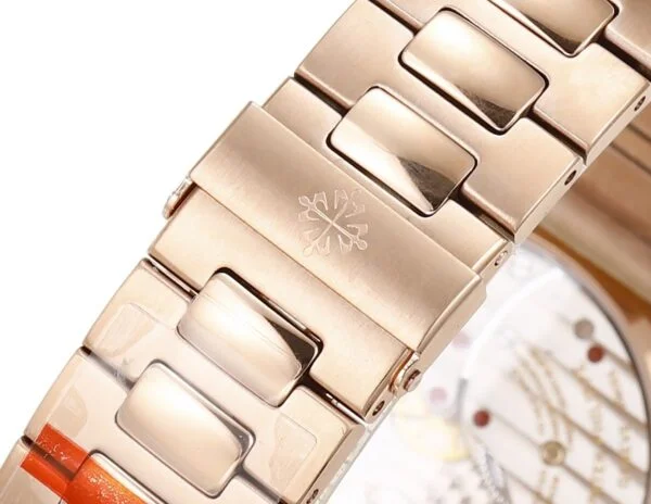 Nautilus 5712/1R-001 Moon phases 40 mm,Rose gold