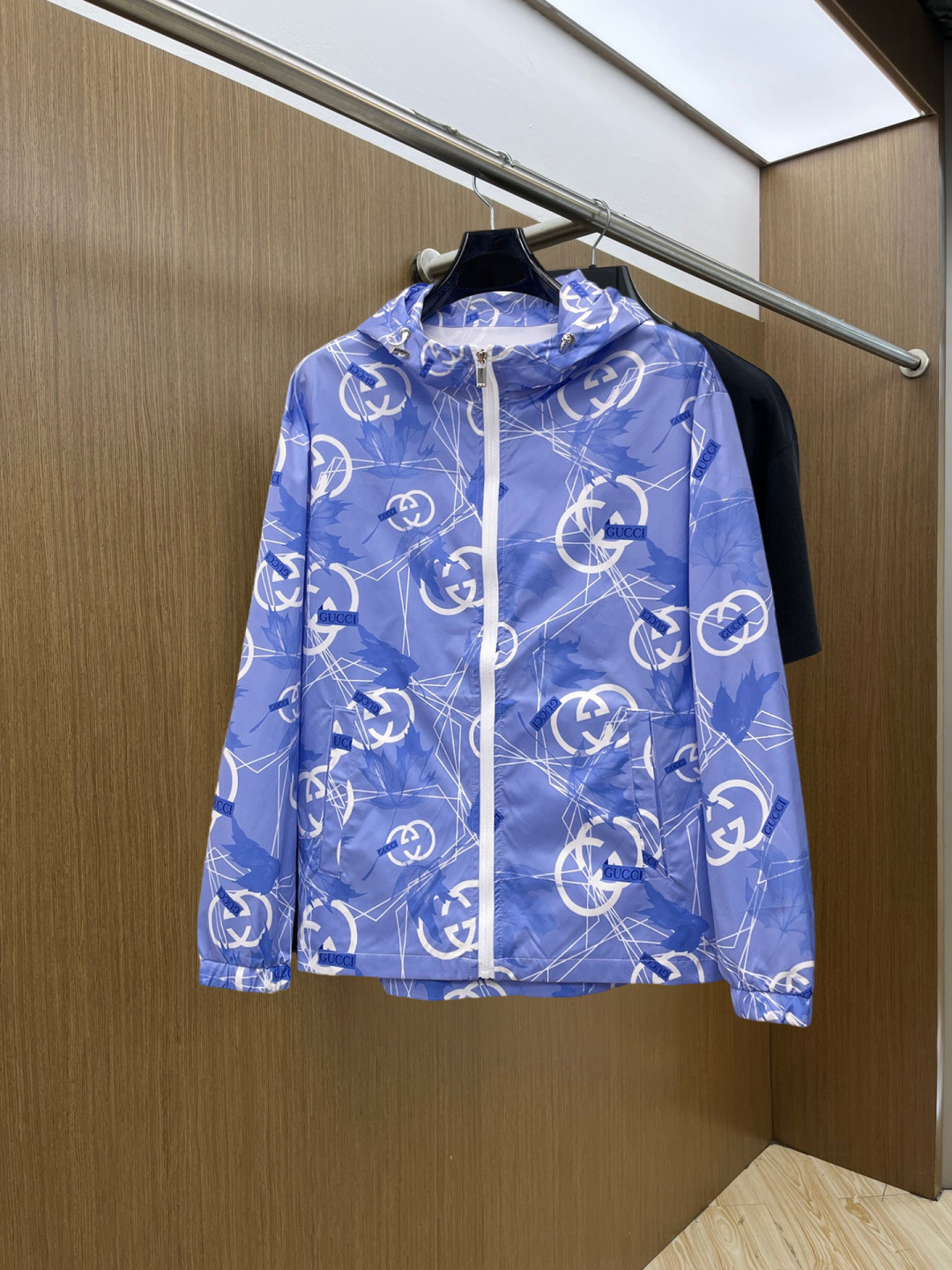 Gucci Clothing-283