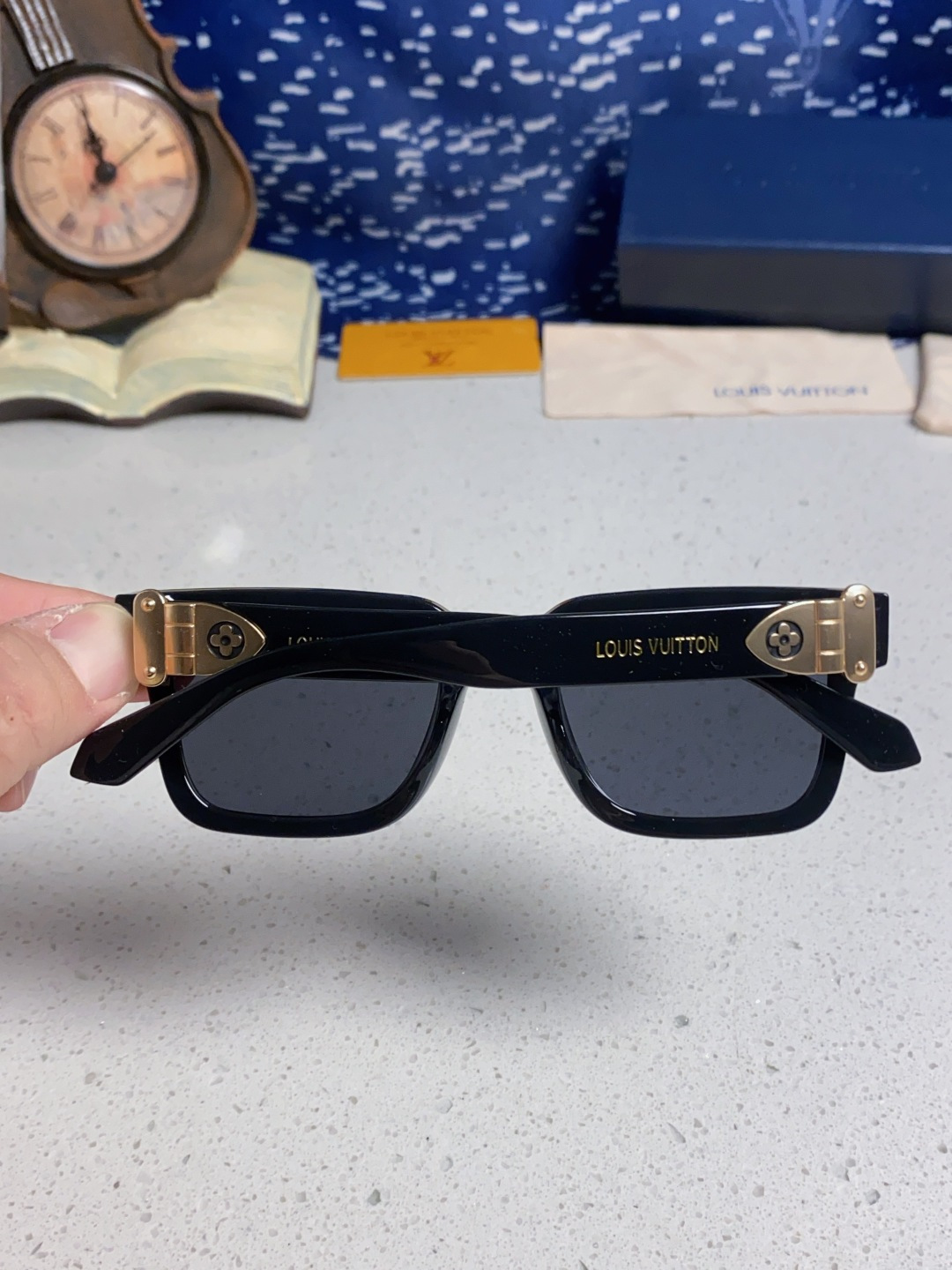 LV glasses-55