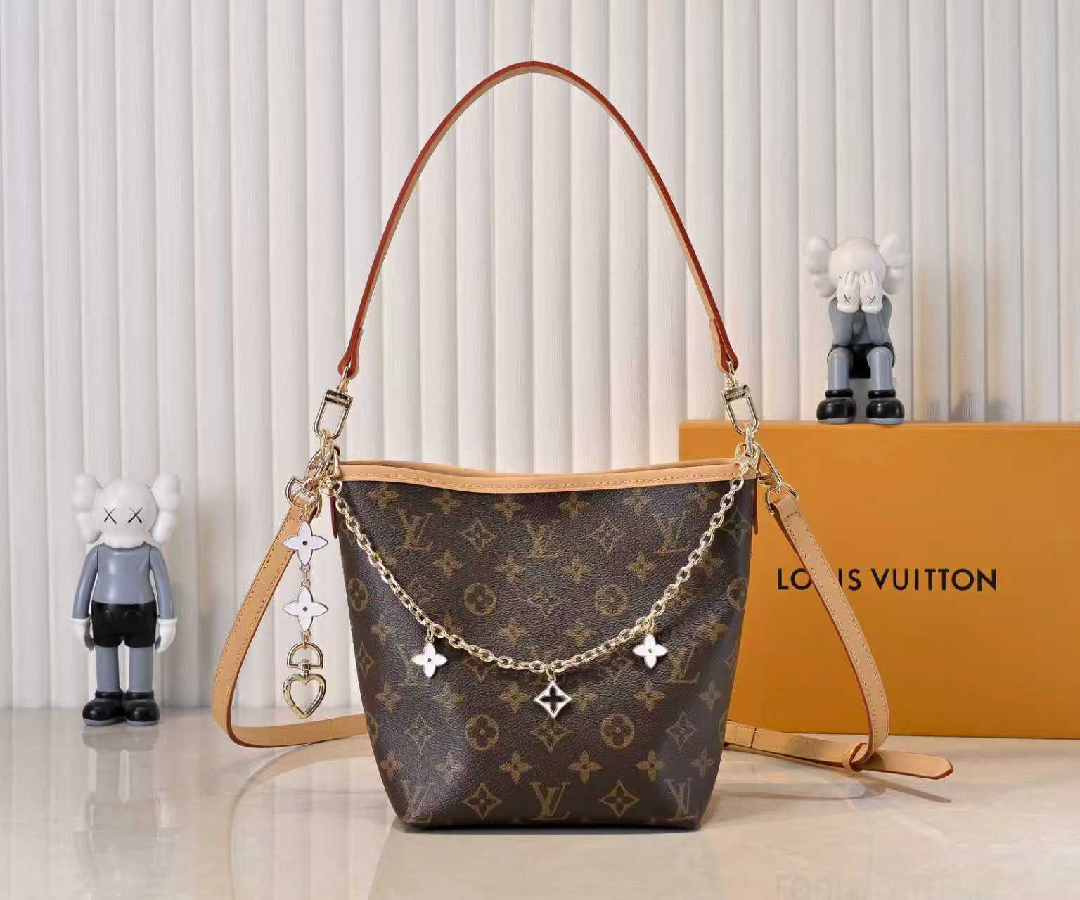 Louis Vuitton bag-134