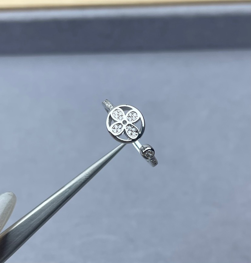 LV ring-49