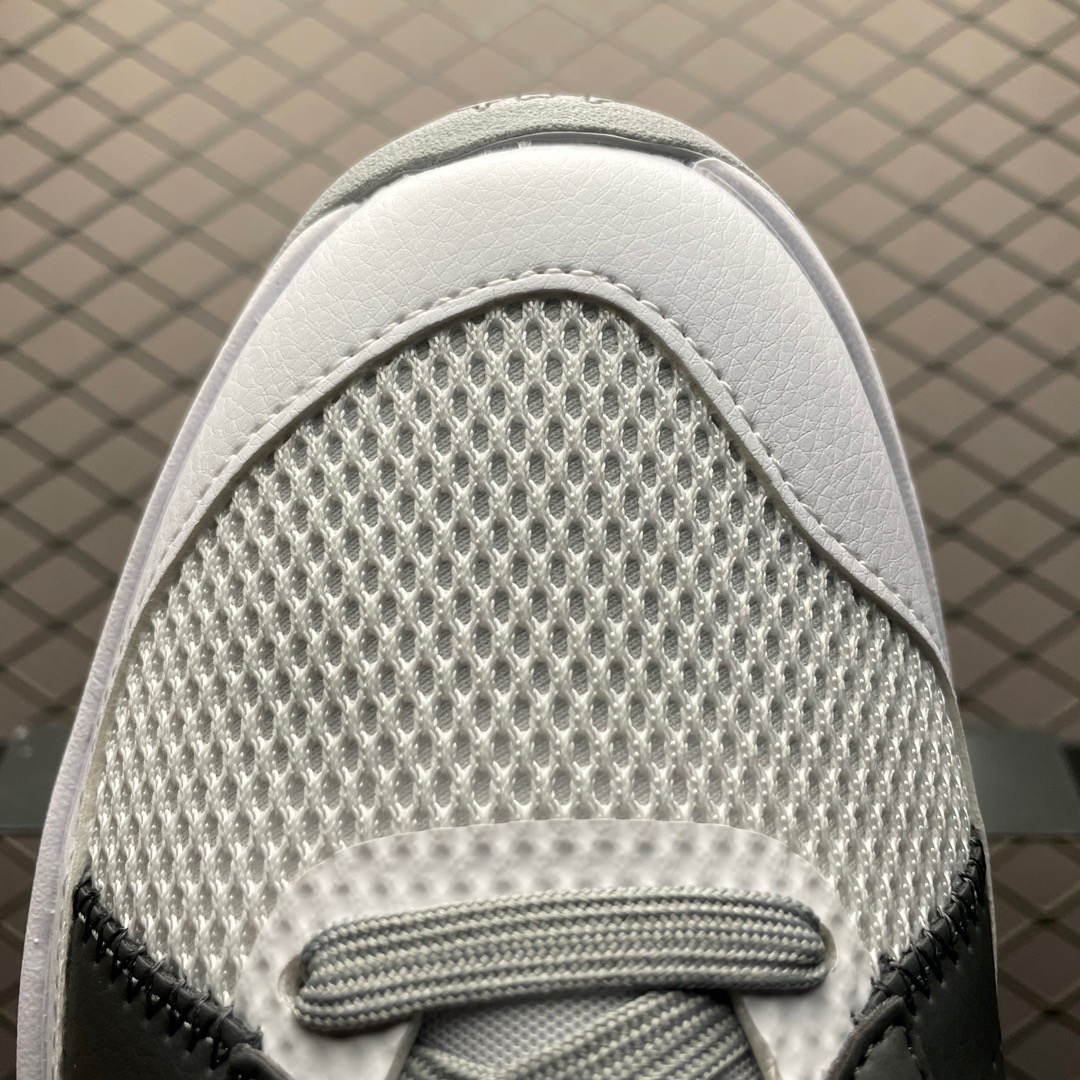 Nike Sneakers-100