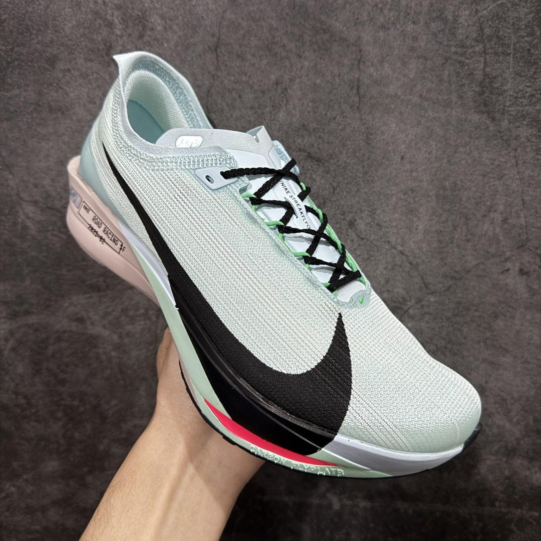 Nike Sneakers-101