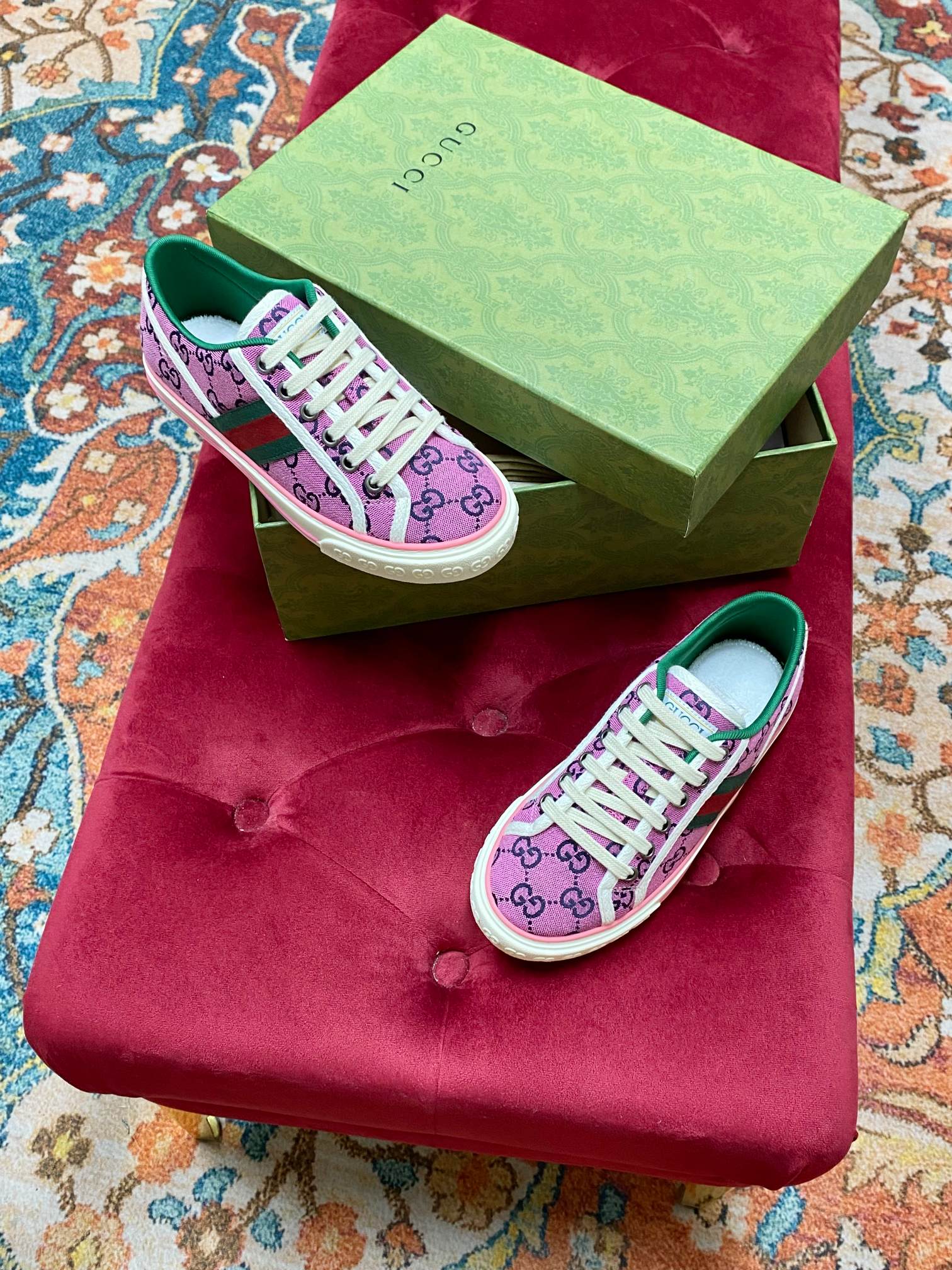 Gucci Sneakers-236