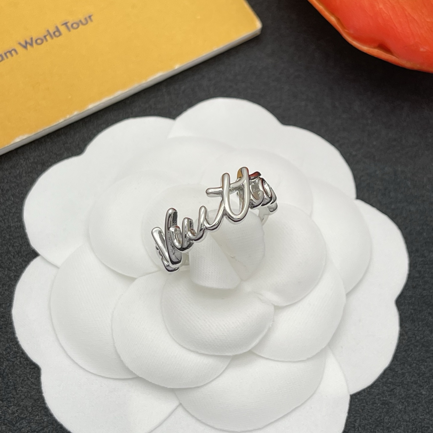 LV ring-81