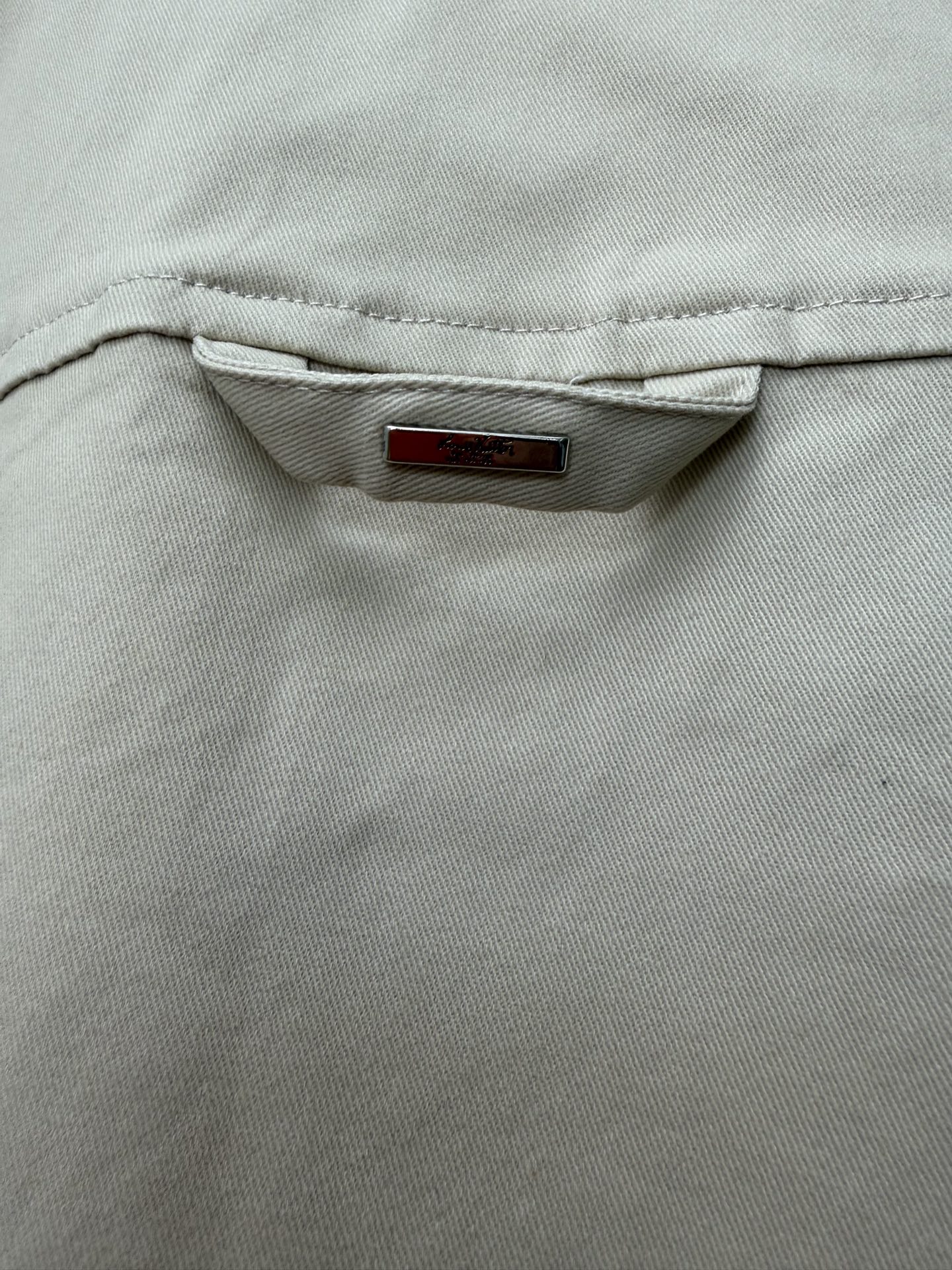 LV Clothing-293