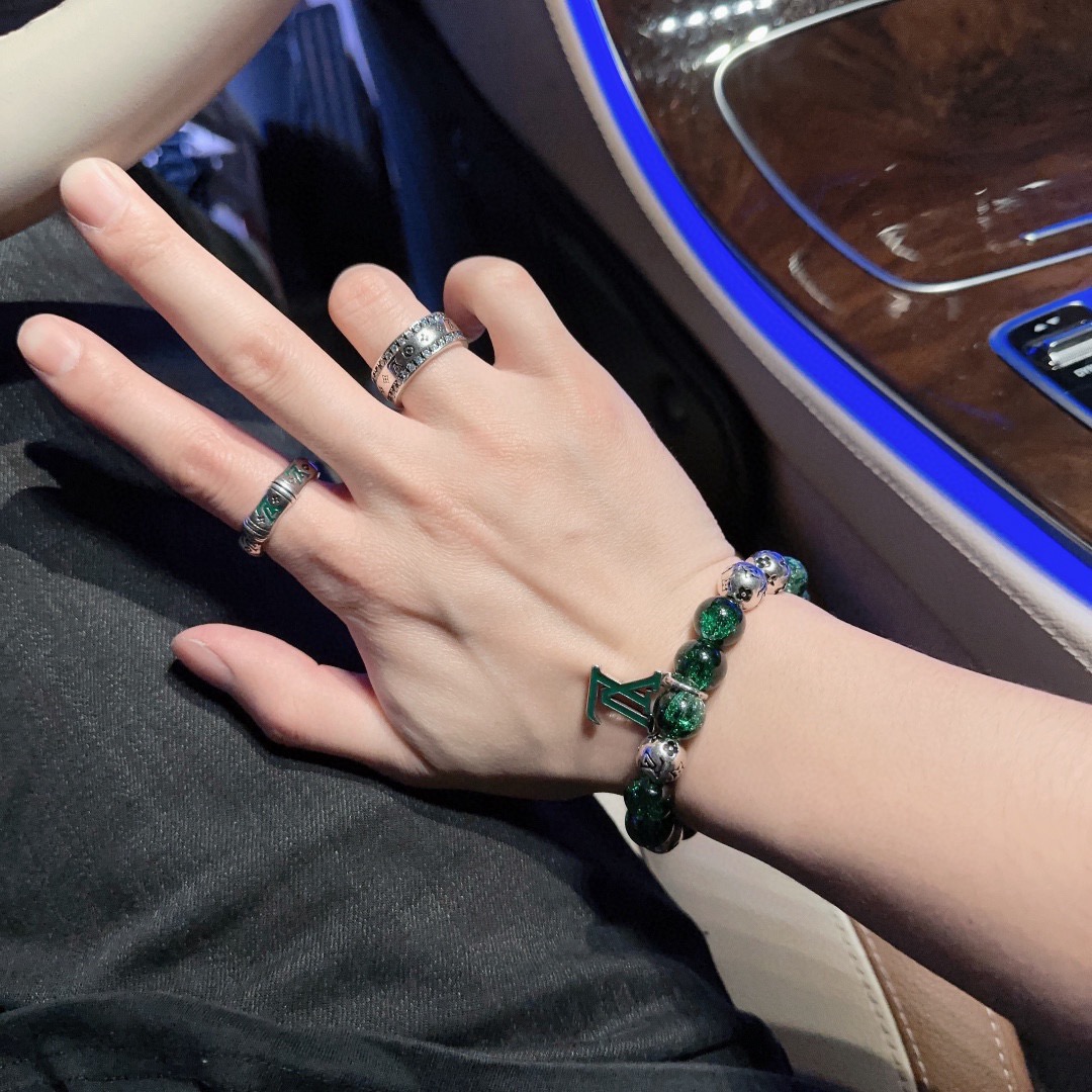 LV ring-85