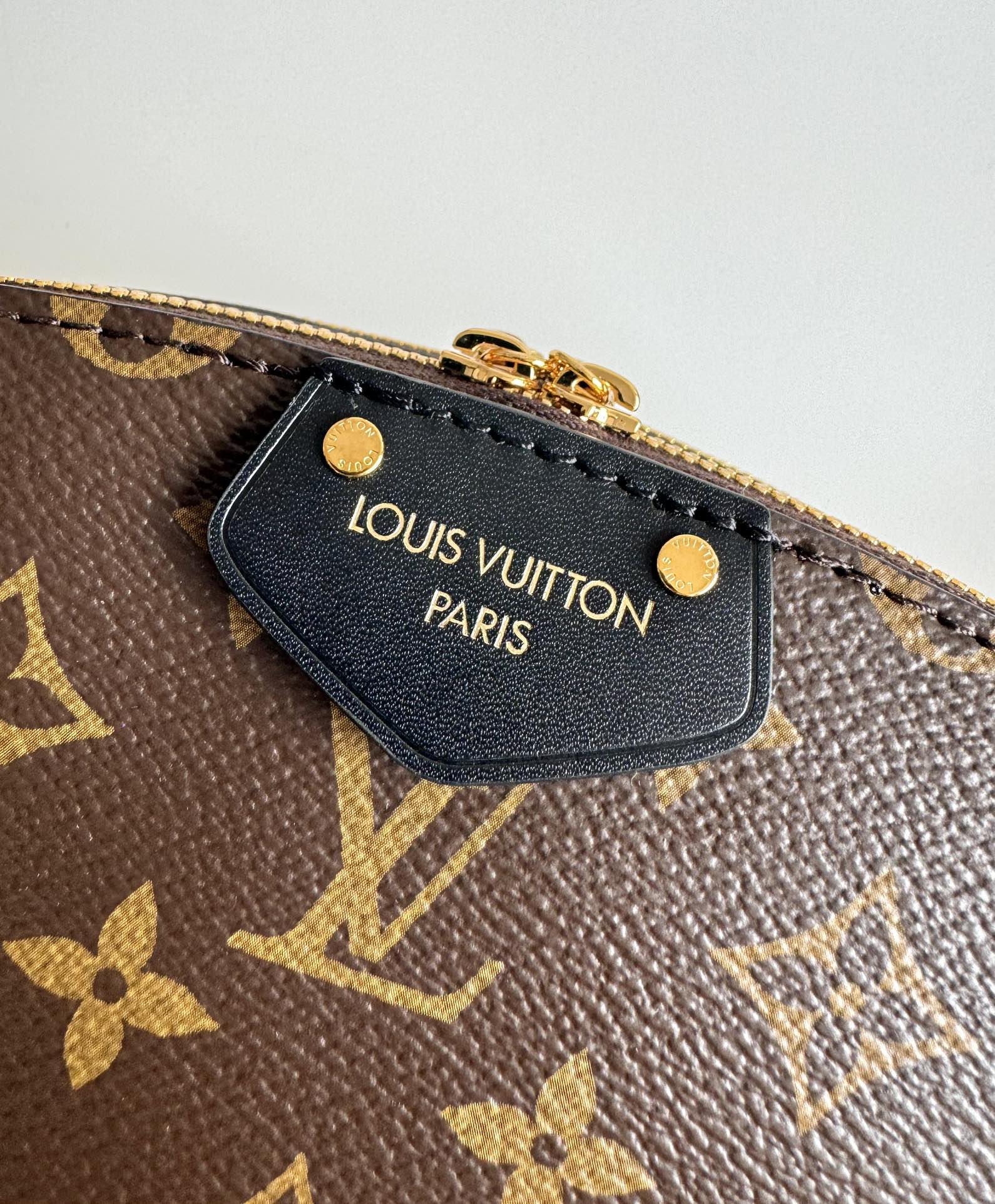 Louis Vuitton bag-200