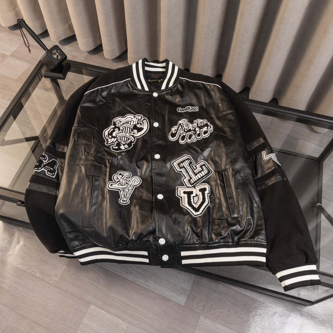 LV Clothing-313