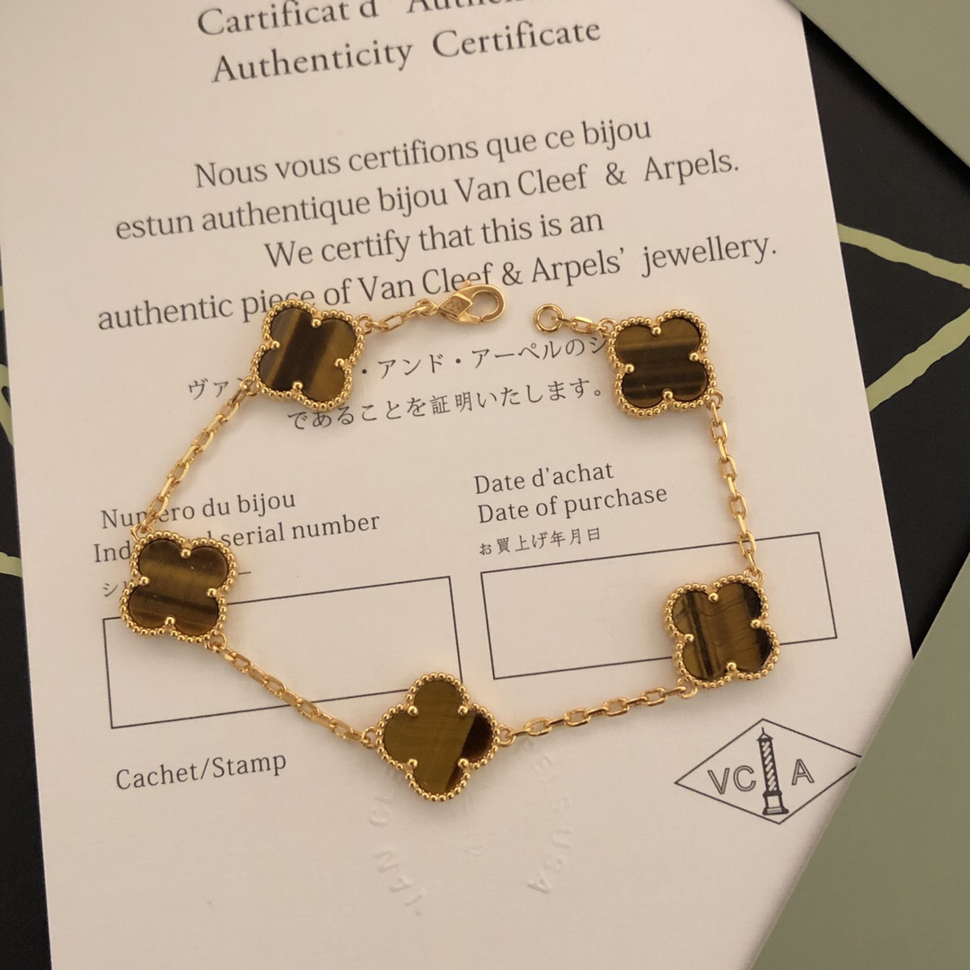 Van Cleef & Arpels Bracelet-35