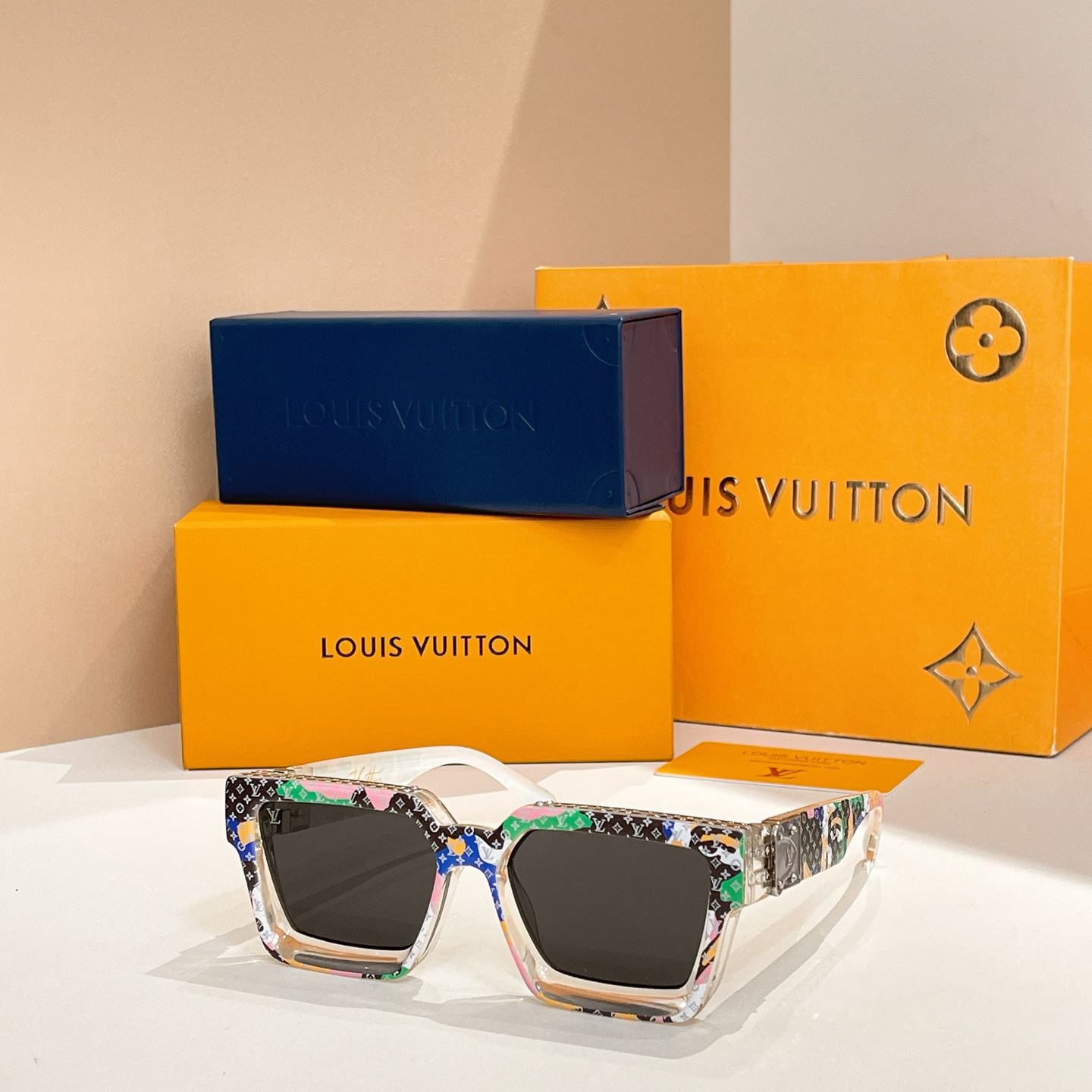 LV glasses-13