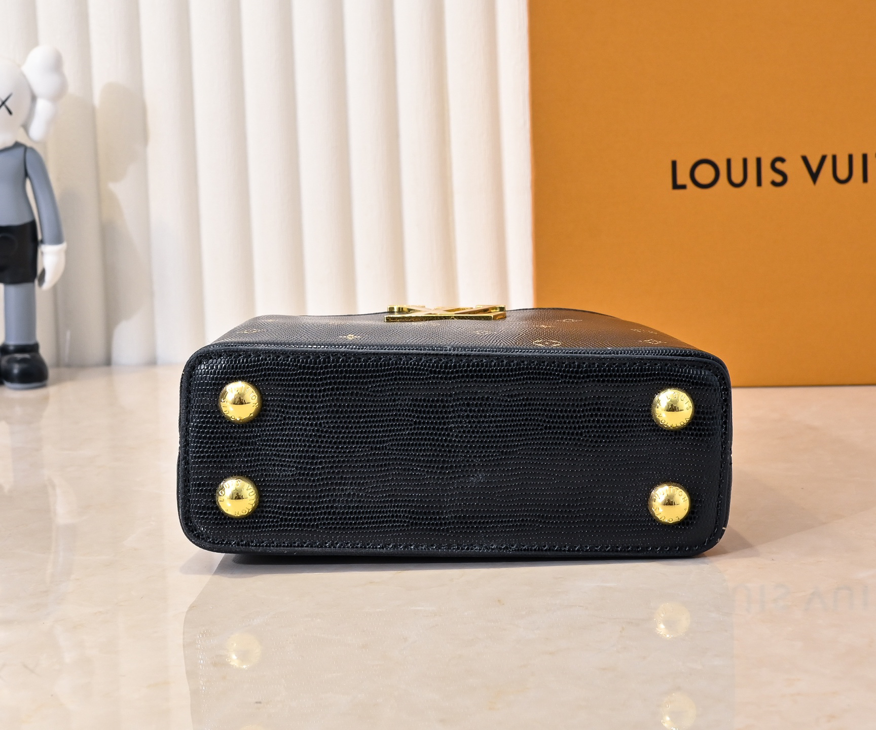 Louis Vuitton bag-148