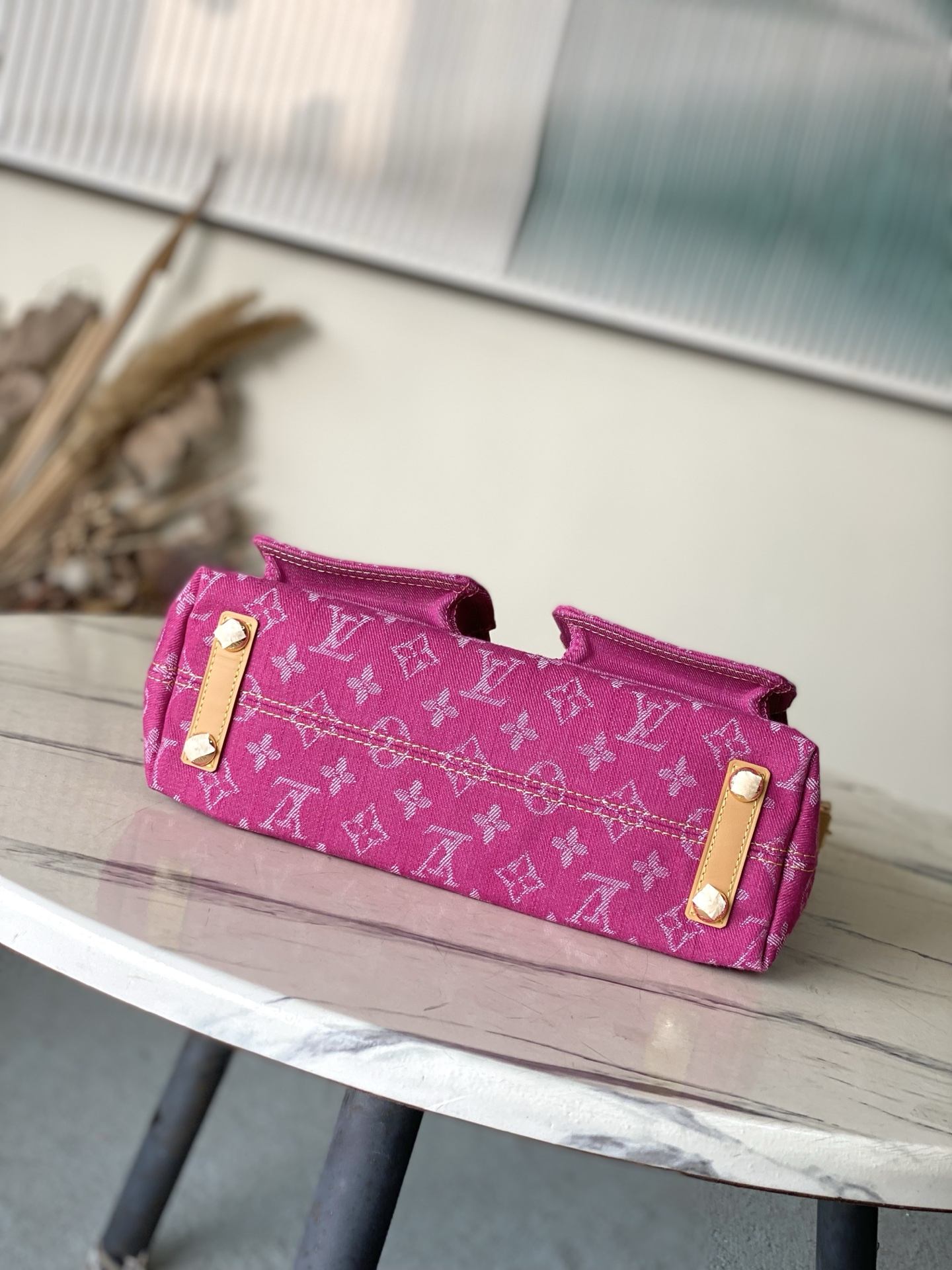 Louis Vuitton Hot New Product-213