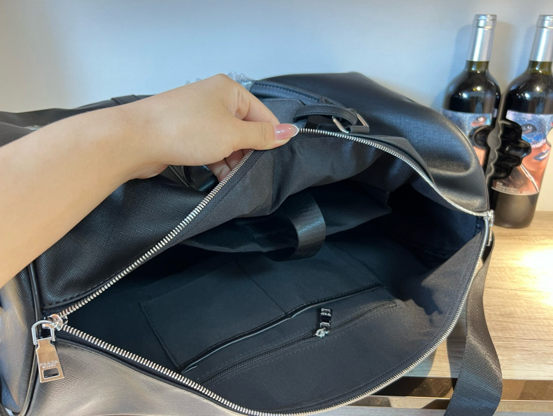 Prada bag-90
