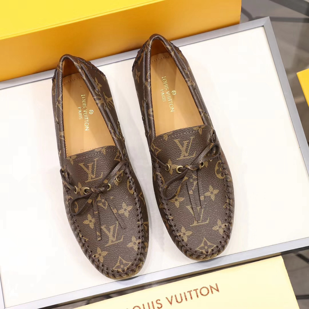 LV women's leather shoes-32