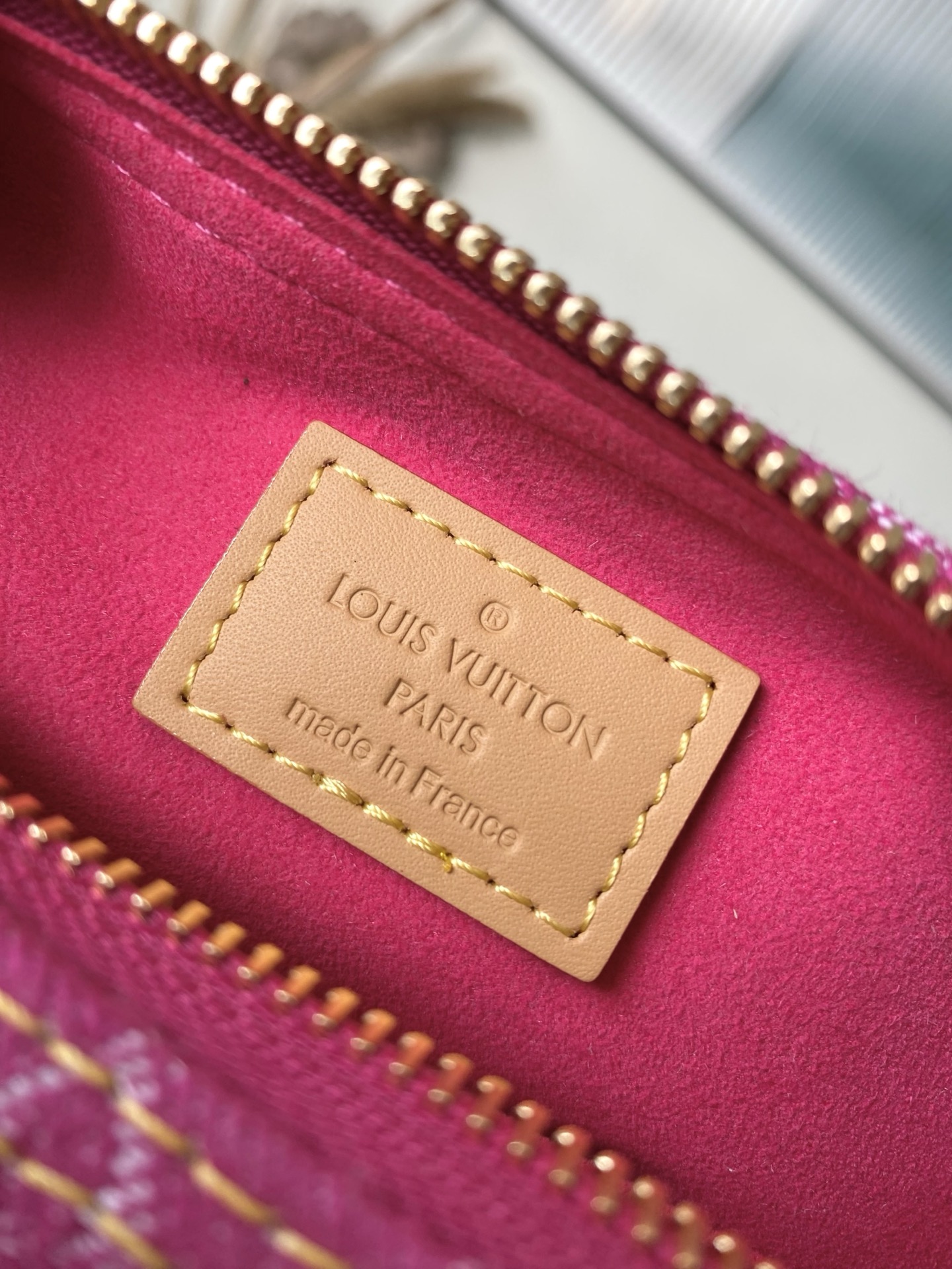 Louis Vuitton Hot New Product-213