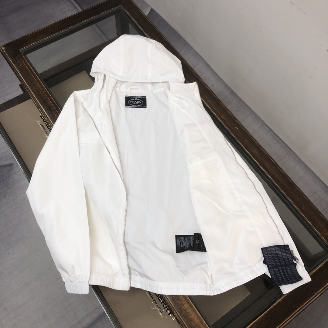 Prada Clothing-363