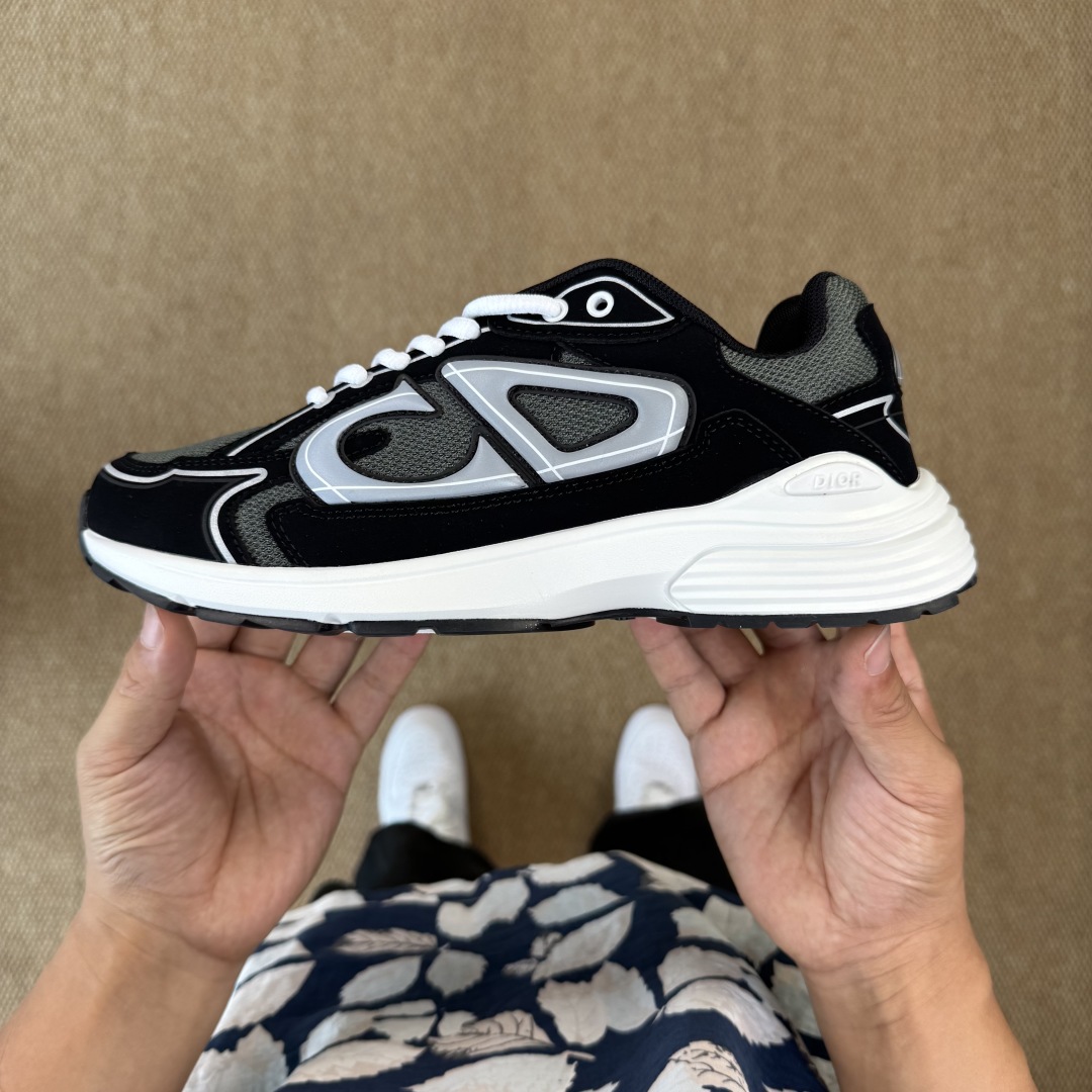 Dior Sneakers-3