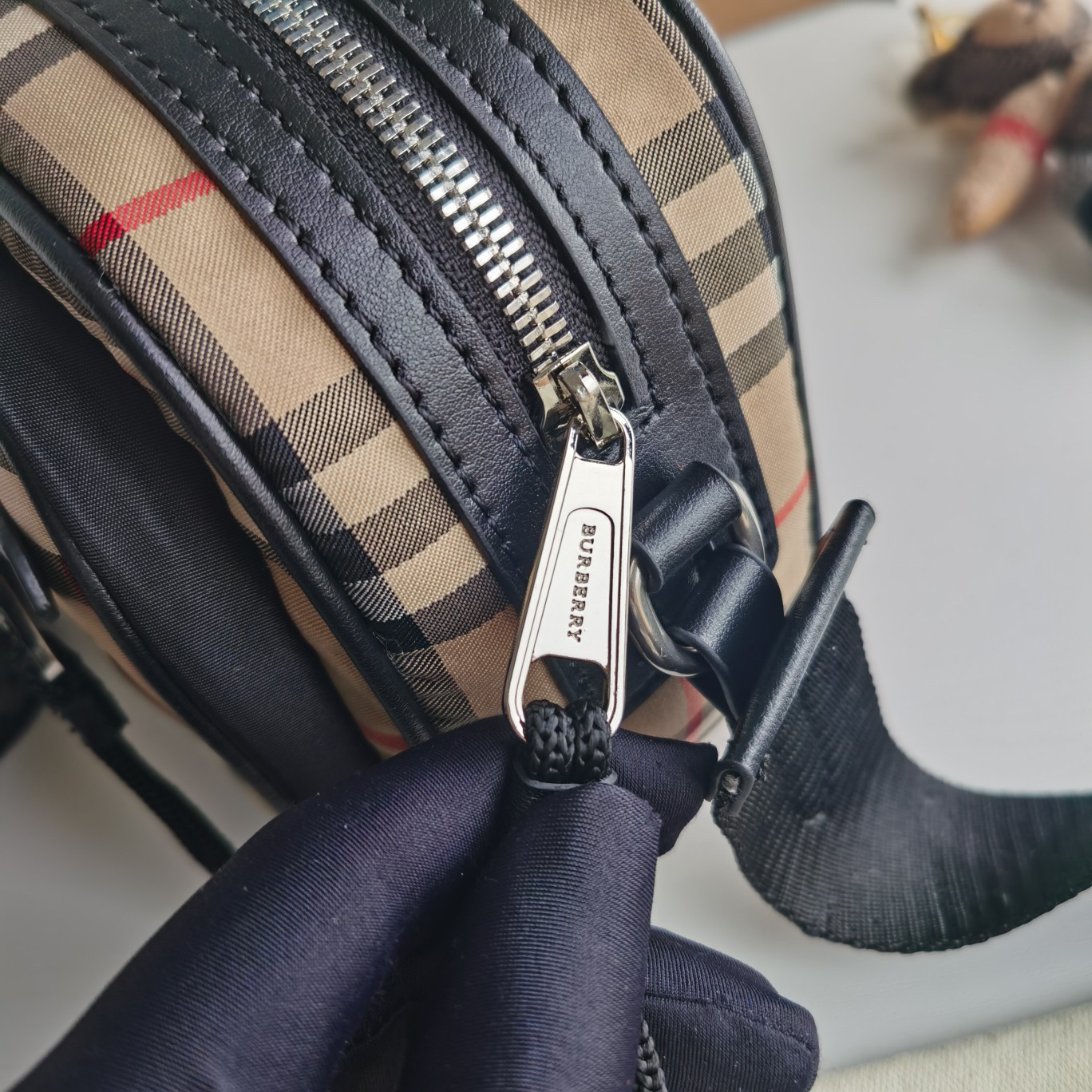 Burberry bag-102