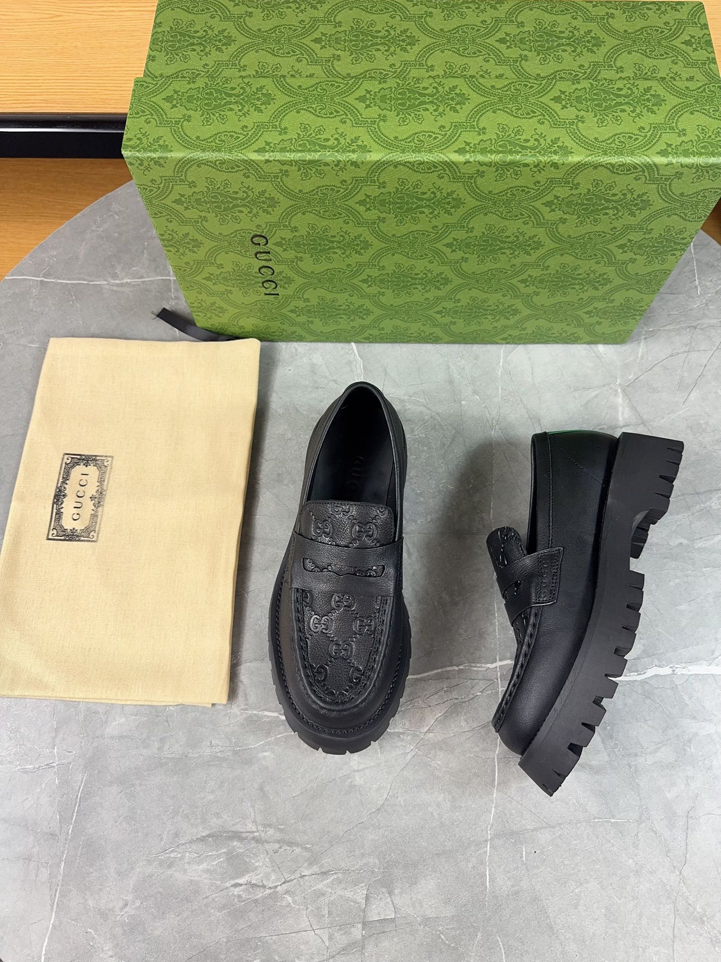Gucci women's leather shoes-110