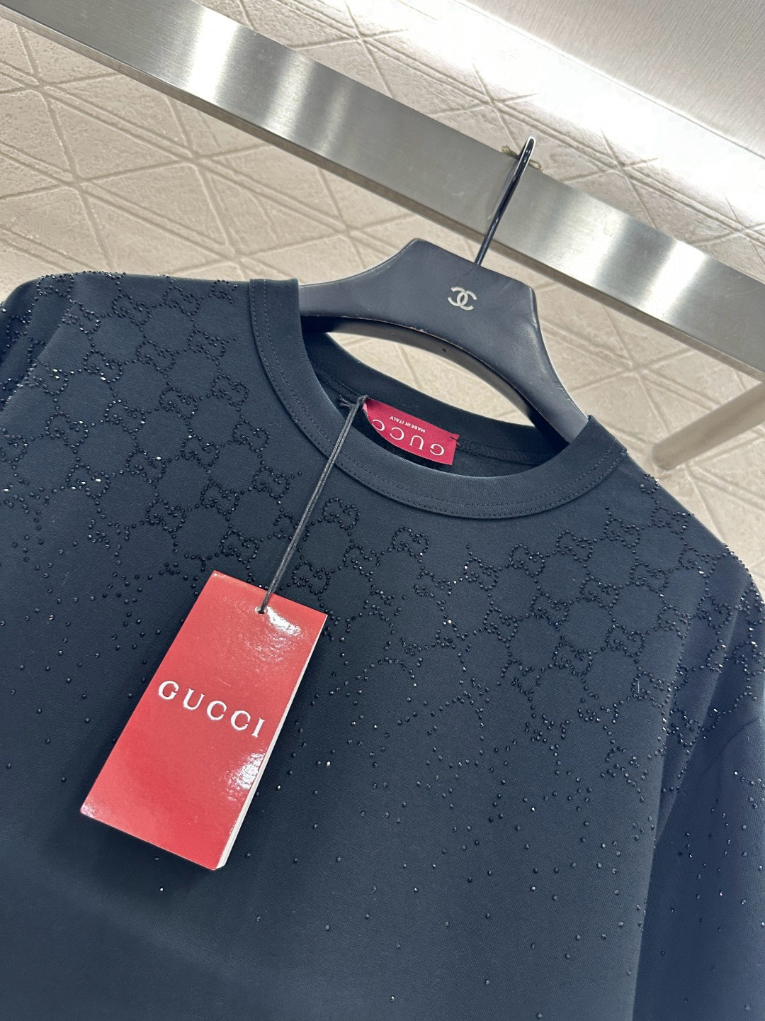 Gucci clothing-247