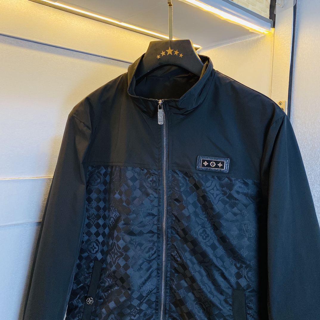 LV Clothing-289