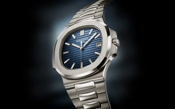 Nautilus 5811/1G-001 Date, Sweep seconds 41 mm,White gold
