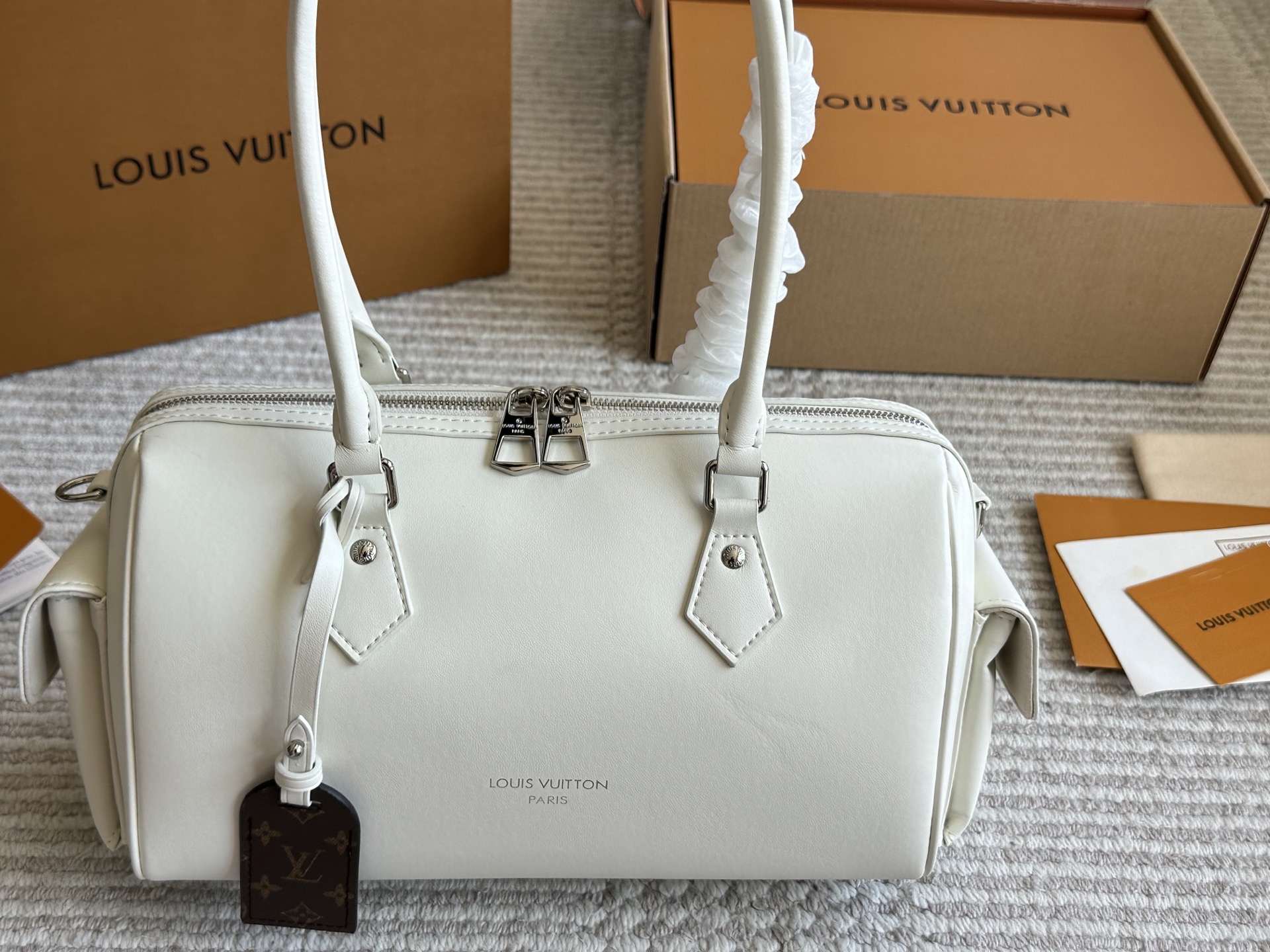 Louis Vuitton bag-17