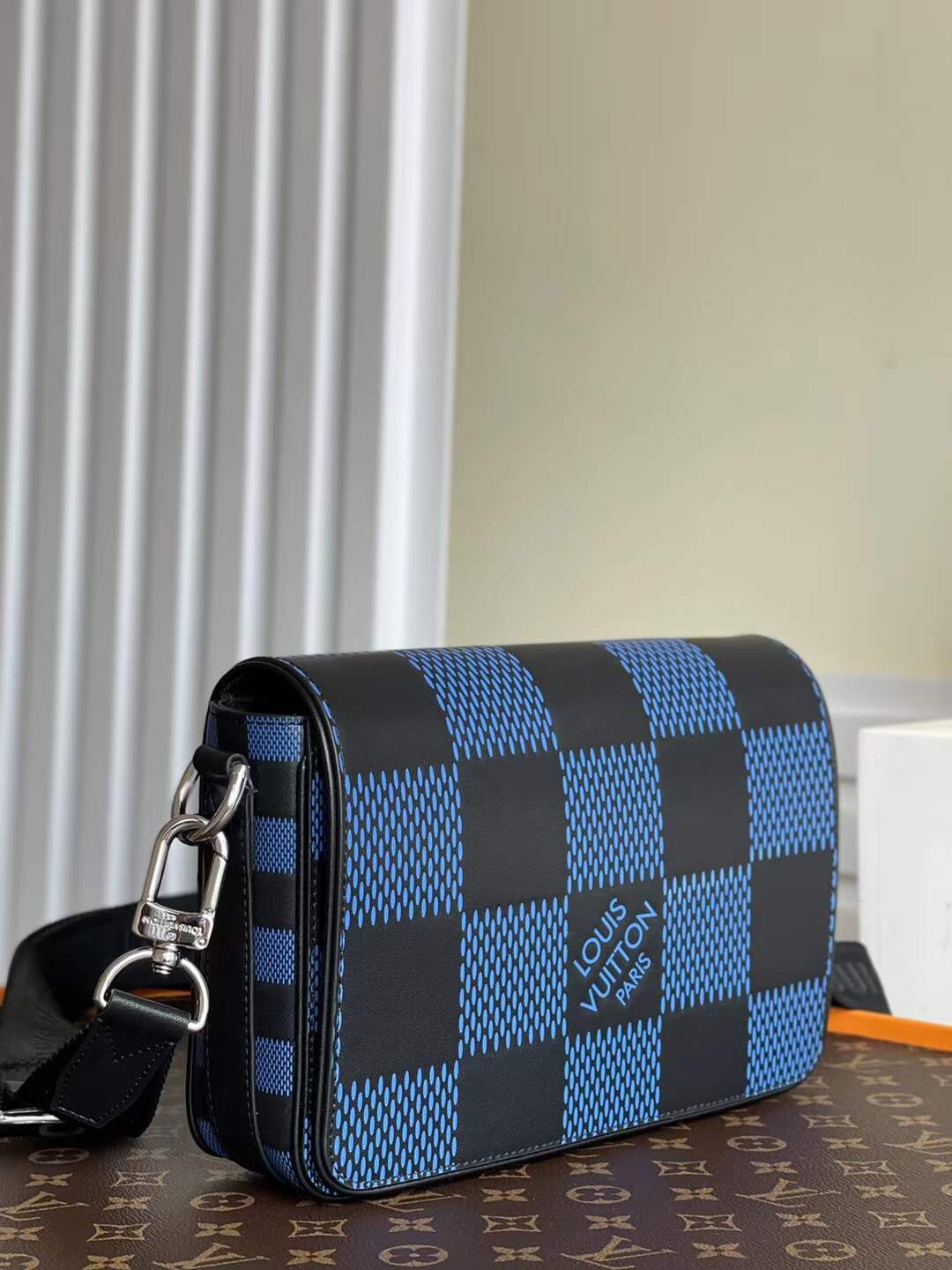 Nice Price Louis Vuittion N50037 Studio Messenger Navy Damier Infini 3D Cowhide Leather