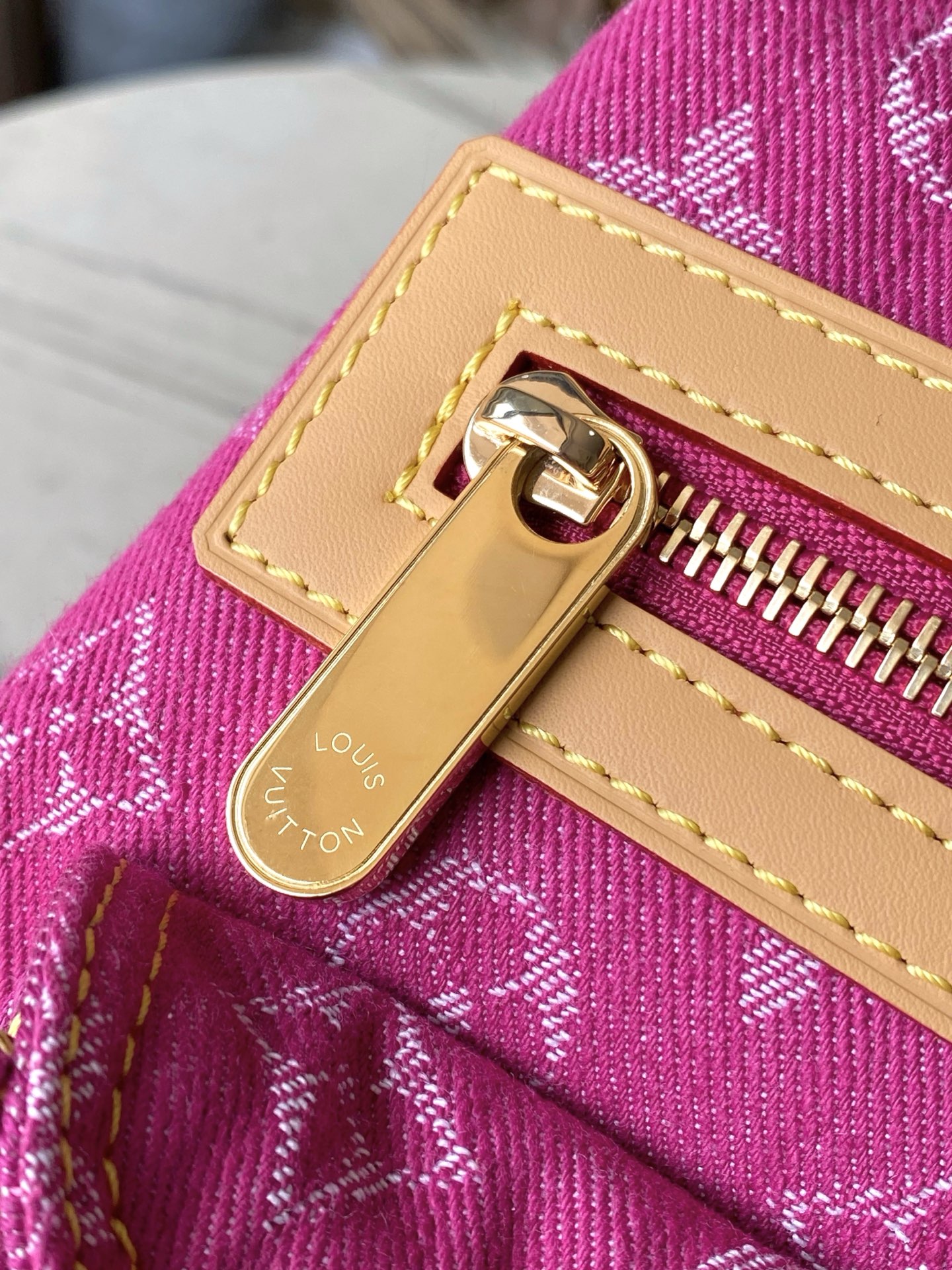 Louis Vuitton Hot New Product-213
