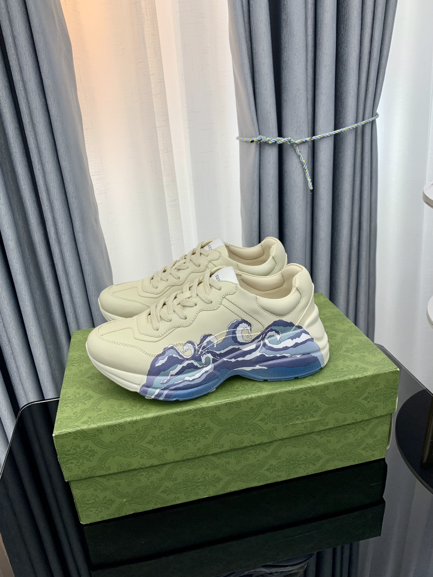 Gucci Sneakers-221